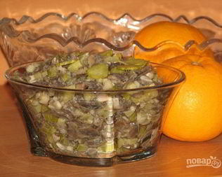 Салат из жареных шампиньонов