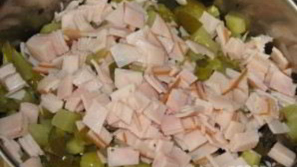 салат из жареных шампиньонов