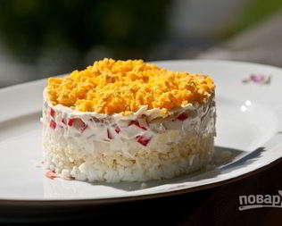 Мимоза с крабовыми палочками и яблоком