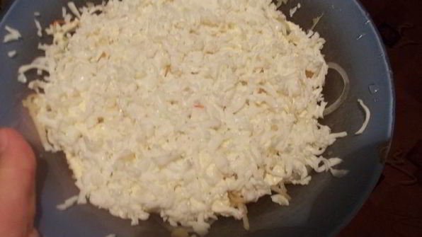 салат мимоза с копченой ставридой и яблоком