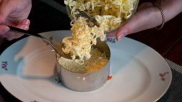 салат мимоза с крабовыми палочками