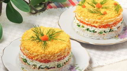 Салат Мимоза с рисом и сыром