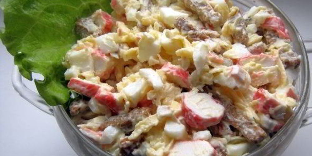 Рецепт салата обалденного с сухариками