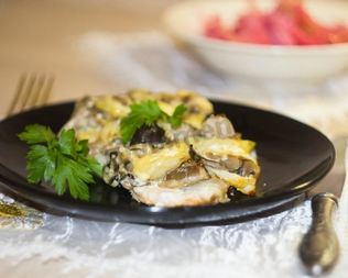 Куриные грудки филе под шубой в духовке