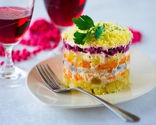 Рыба под шубой классический салат