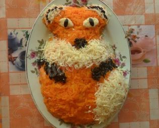 Салат Лисичка с грибами под шубой