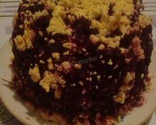 Салат рыбные консервы под шубой