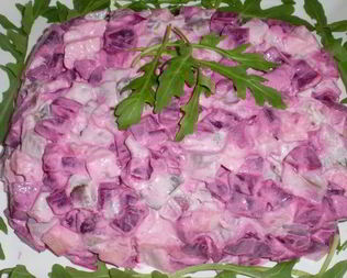 Селедка под шубой кубиками