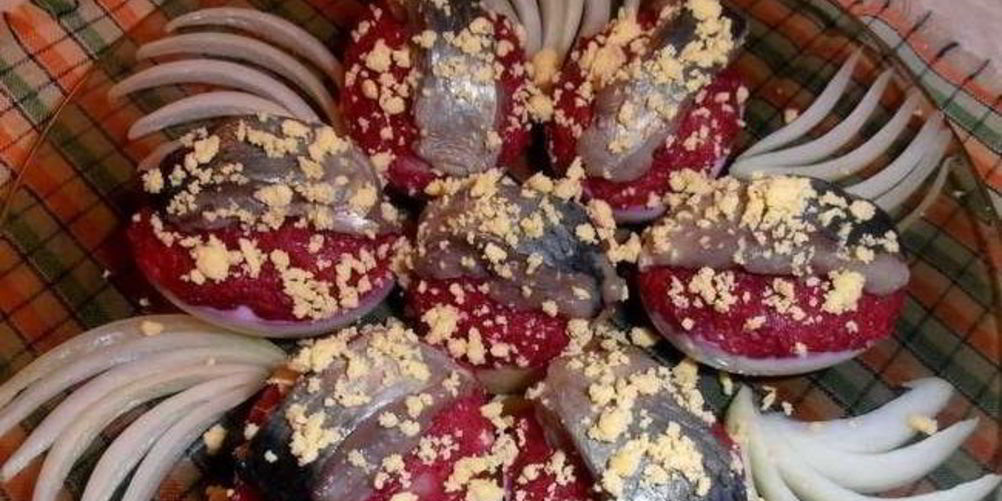 Рецепт закуски селедка под шубой в яйце