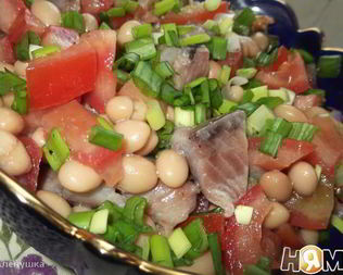 Салат с фасолью и сельдью