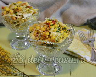 Салат с капустой и арахисом