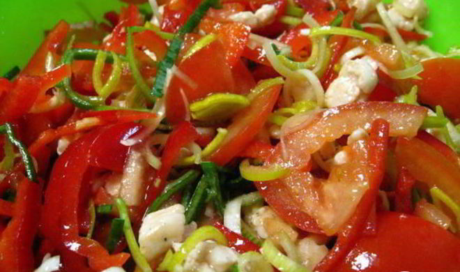 Салат с луком-порей