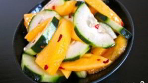 салат с манго