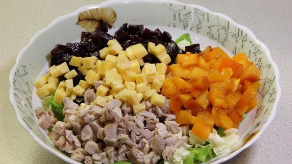 салат свекольный с хурмой