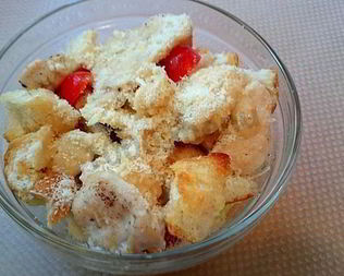 Салат Цезарь с курицей и домашними сухариками