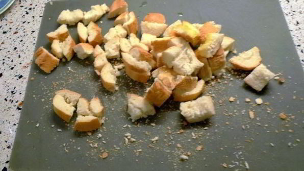 салат цезарь с курицей и пармезаном