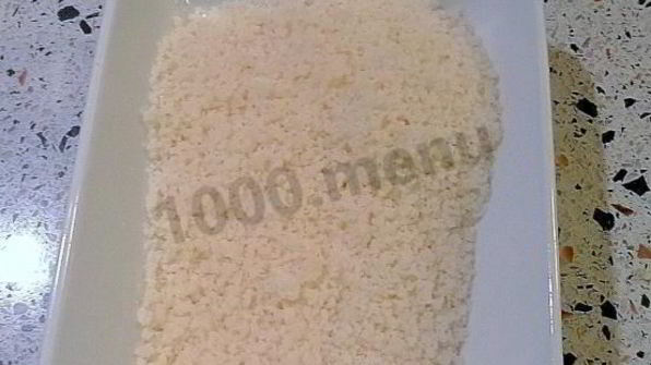 салат цезарь с курицей и пармезаном