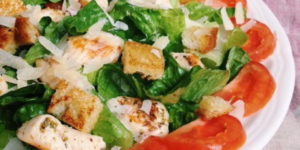Рецепт салата цезарь с курицей