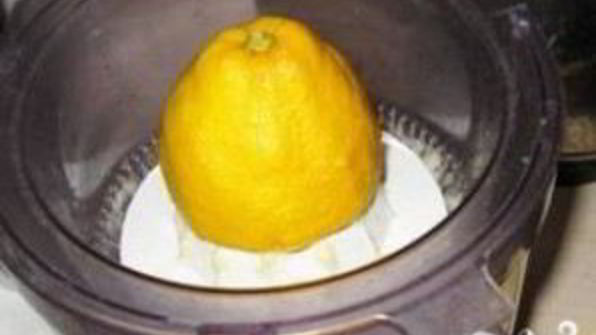 салат цезарь с морепродуктами