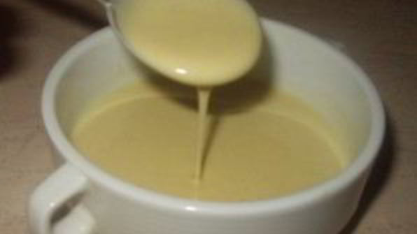 салат цезарь с перепелиными яйцами