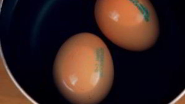 салат цезарь с соусом