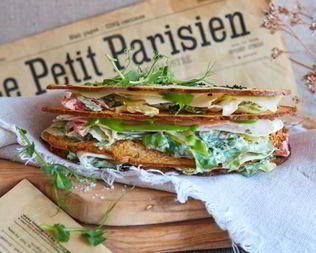 Сэндвич с салатом Цезарь