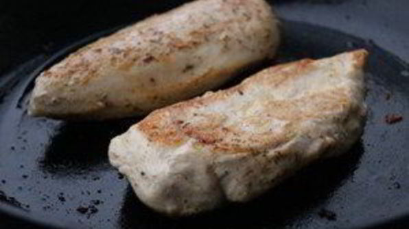 цезарь с курицей и сухариками