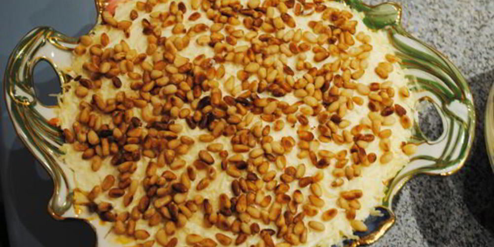 Рецепт слоеного салата с шампиньонами и курицей