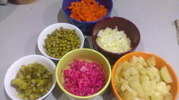 салат винегрет отдыхает