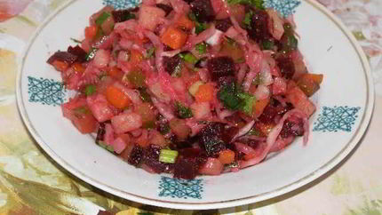 Салат винегрет с квашеной капустой и свеклой