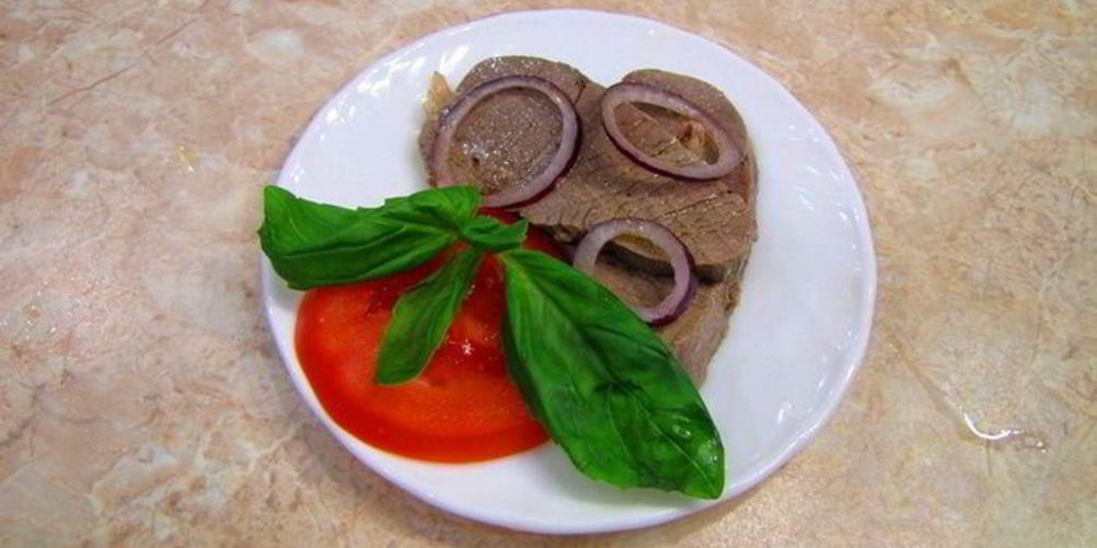 Рецепт телятины, маринованной в соусе винегрет с репчатым луком