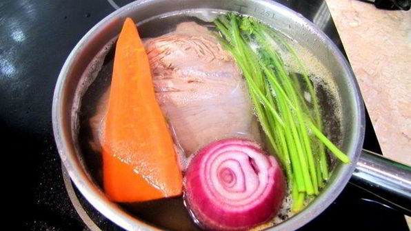 телятина, маринованная в соусе винегрет с репчатым луком