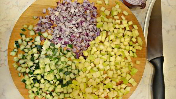 винегрет со слабосоленым лососем