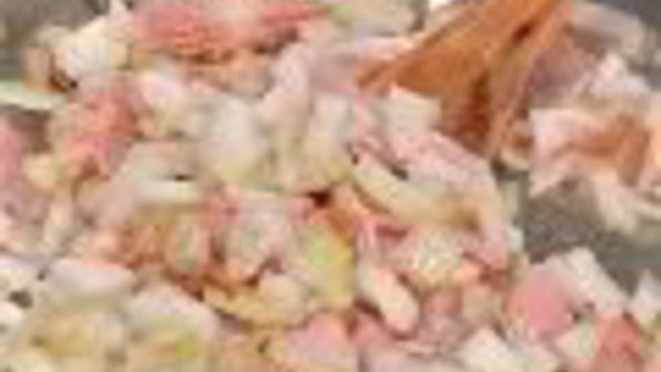 зеленый салат с беконом