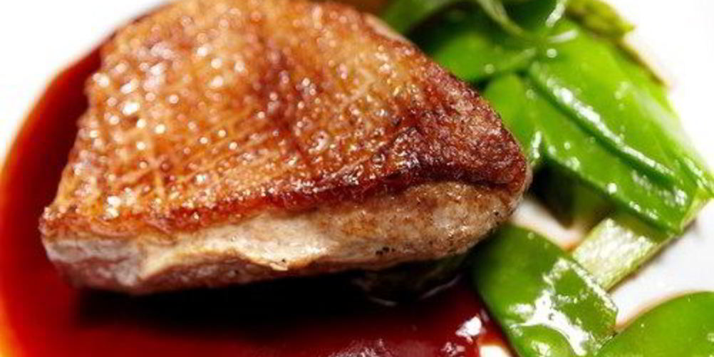 Рецепт ароматного соуса для утки с финиками и черносливом