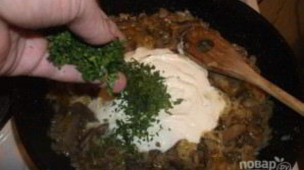 грибной соус со сметаной