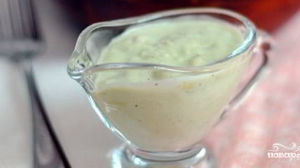Кефирный соус с чесноком