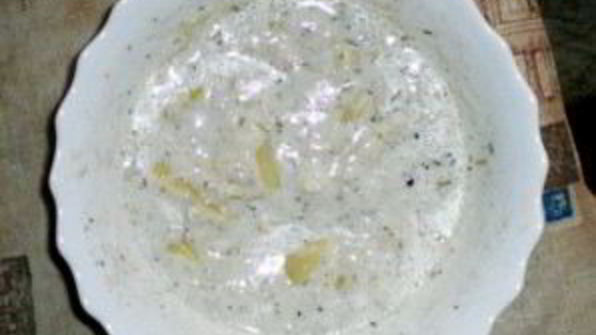 кефирный соус с чесноком