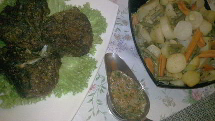 Антрекот в ореховом маринаде с овощами