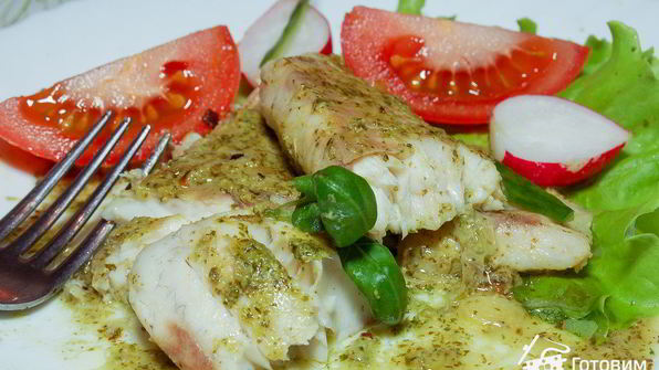 рыба с соусом песто