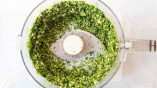 соус песто из кинзы