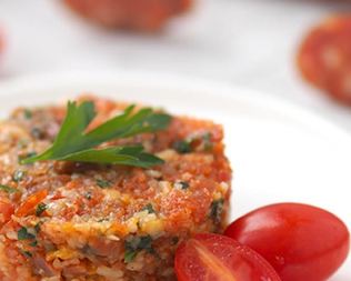 Тартар из Чоризо с сыром и томатами