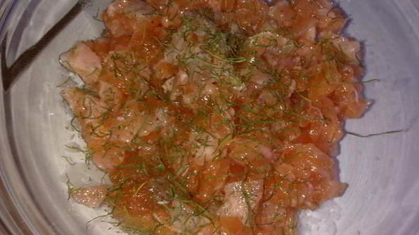 тартар из слабосоленого лосося