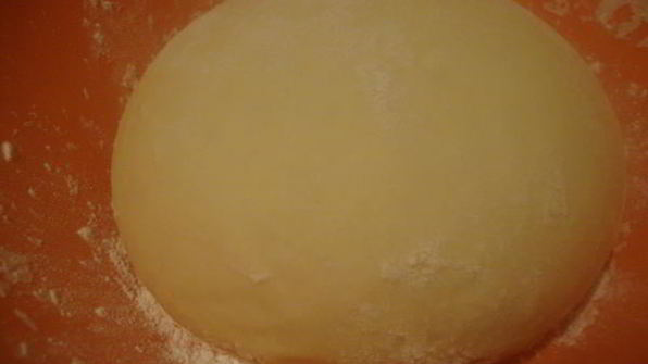 борщ с чесночными булочками