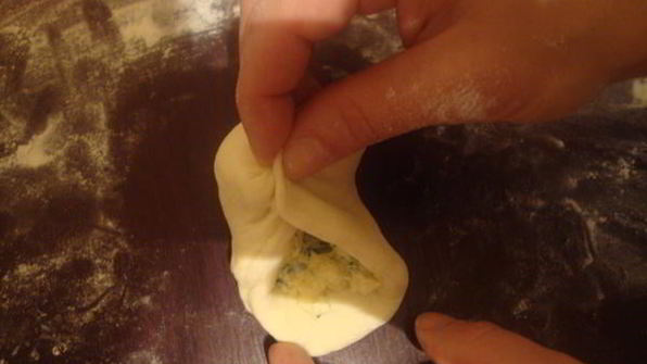 борщ с чесночными булочками