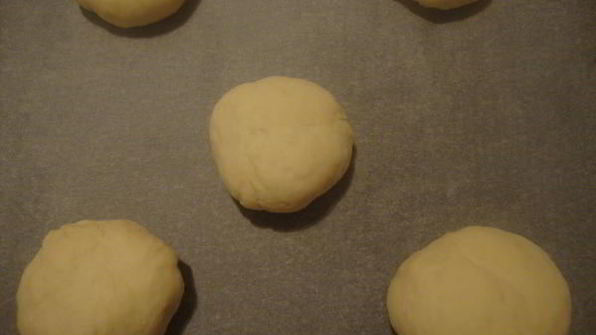 борщ с чесночными булочками