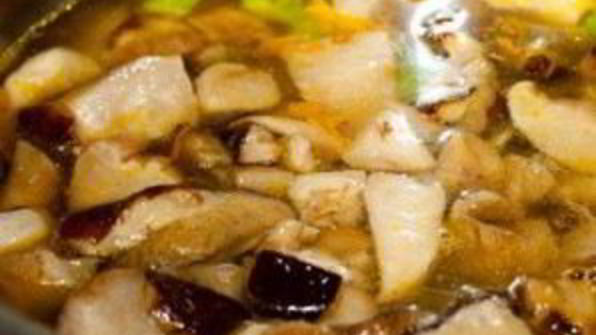 борщ с грибами и фасолью