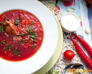 Борщ с копченостями