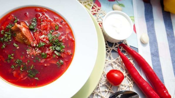 борщ с копченостями