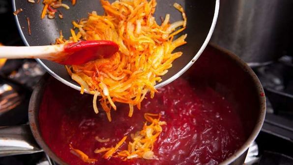 борщ с копченостями